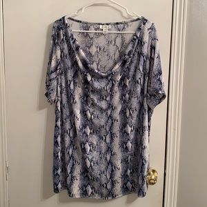 Women’s Jaclyn Smith Top